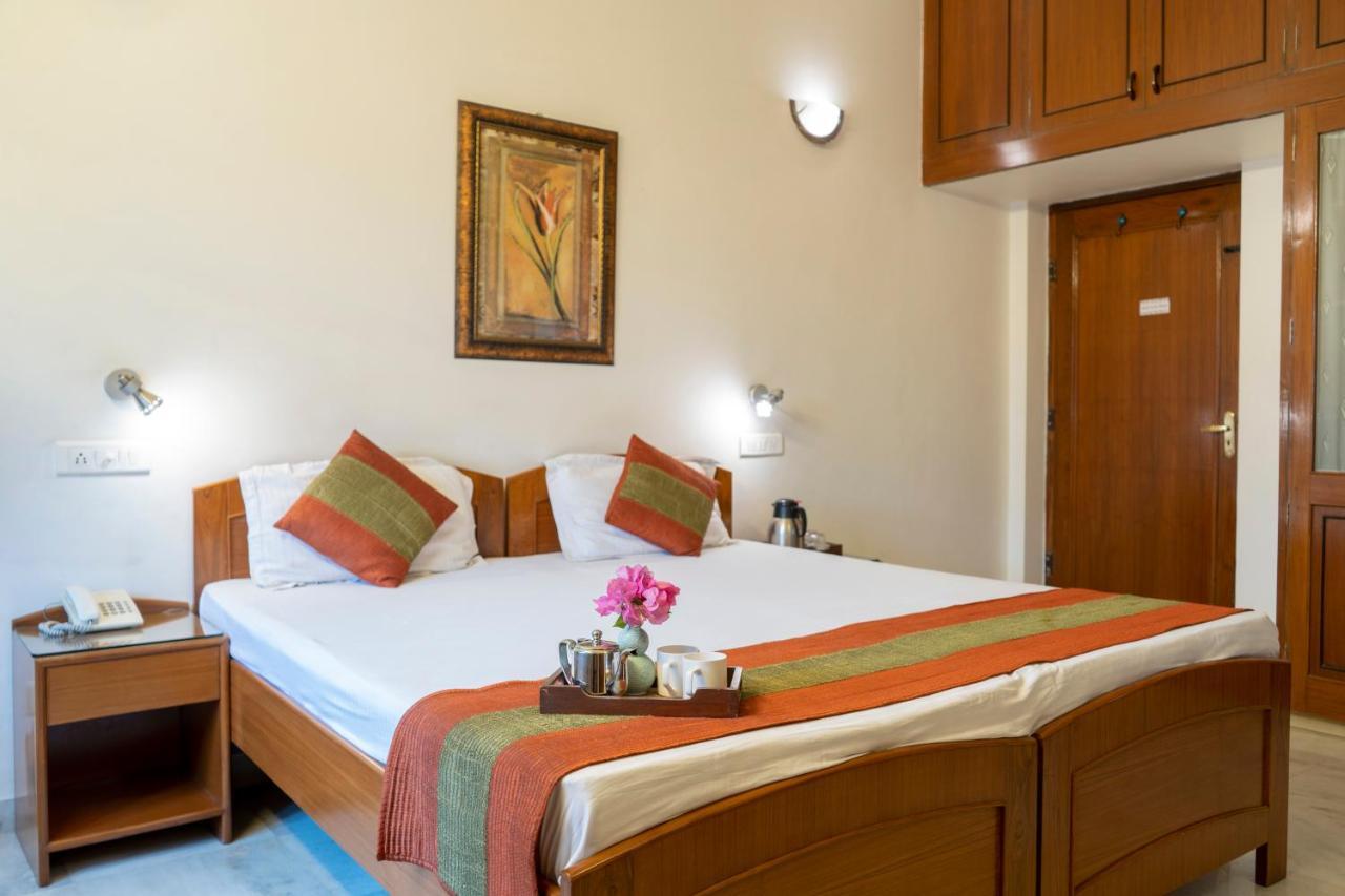Giri Homestay By Vista Rooms Divisione di Divisione di Jaipur Esterno foto